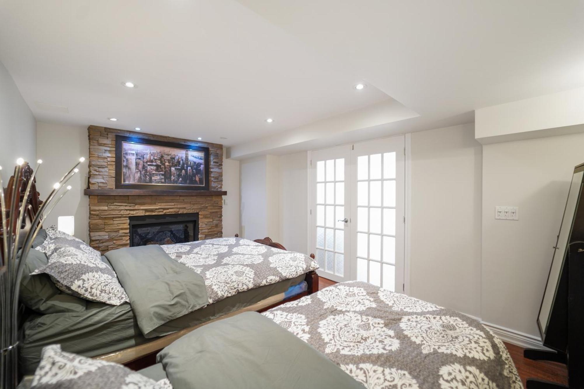 Cozy Lovely Ravine Facing Suite. Mississauga Exteriör bild