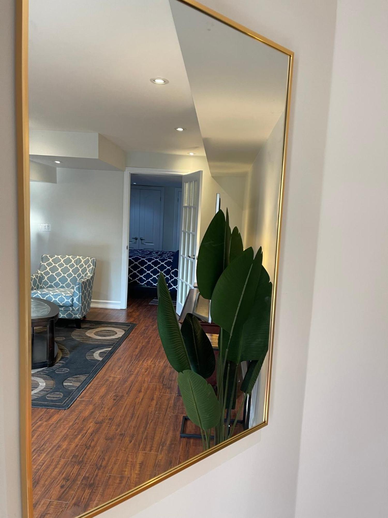 Cozy Lovely Ravine Facing Suite. Mississauga Exteriör bild